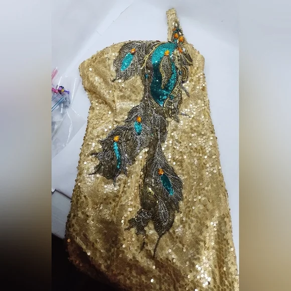 Nina Canacci Gold Peacock Sequin Beaded Dress Rhinestones - Picture 1 of 4